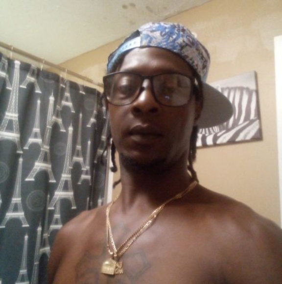 Meet your Posher, Carlos - Picture 1 of 1